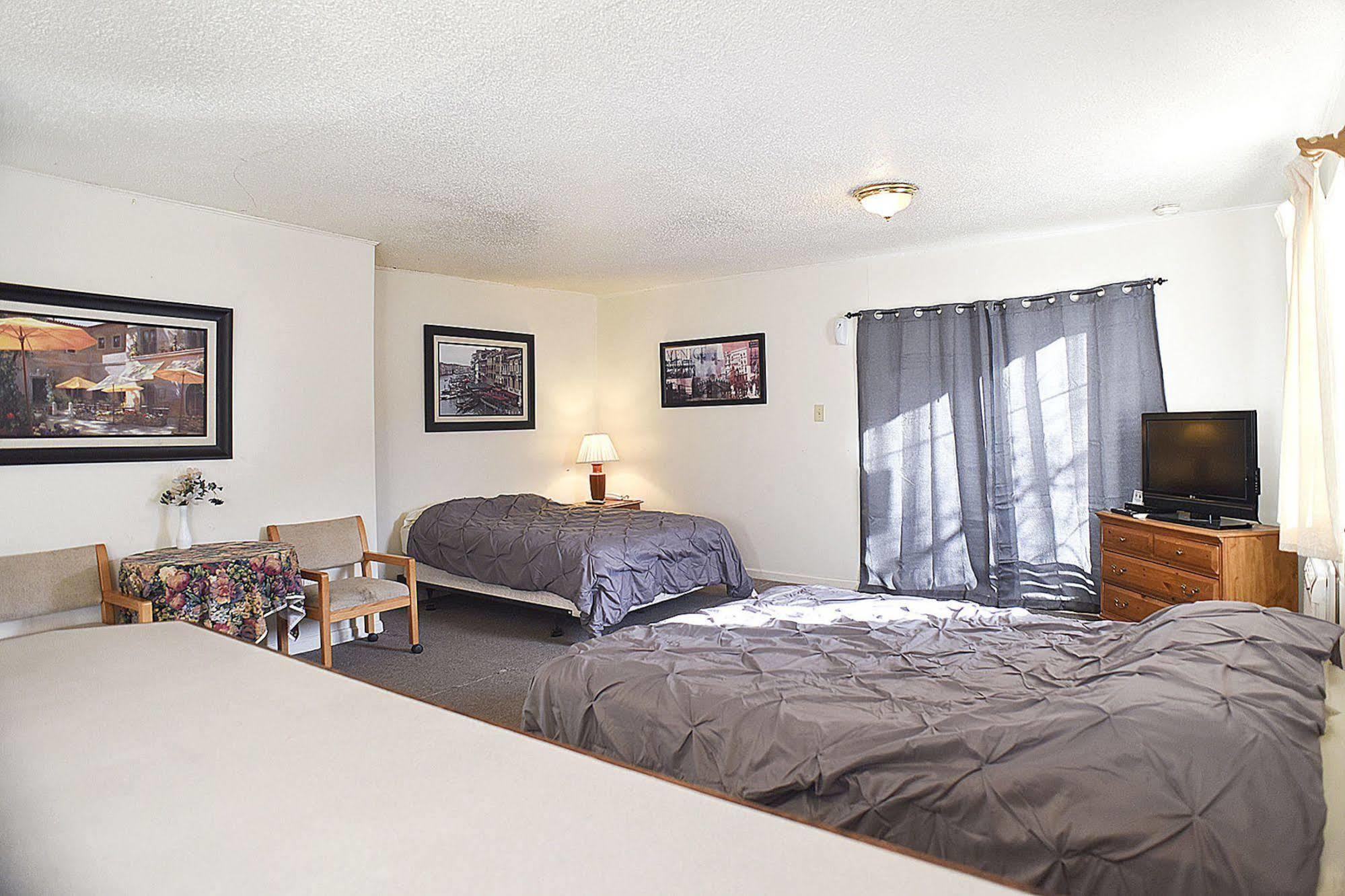H&H Motor Lodge Idaho Springs Exteriér fotografie