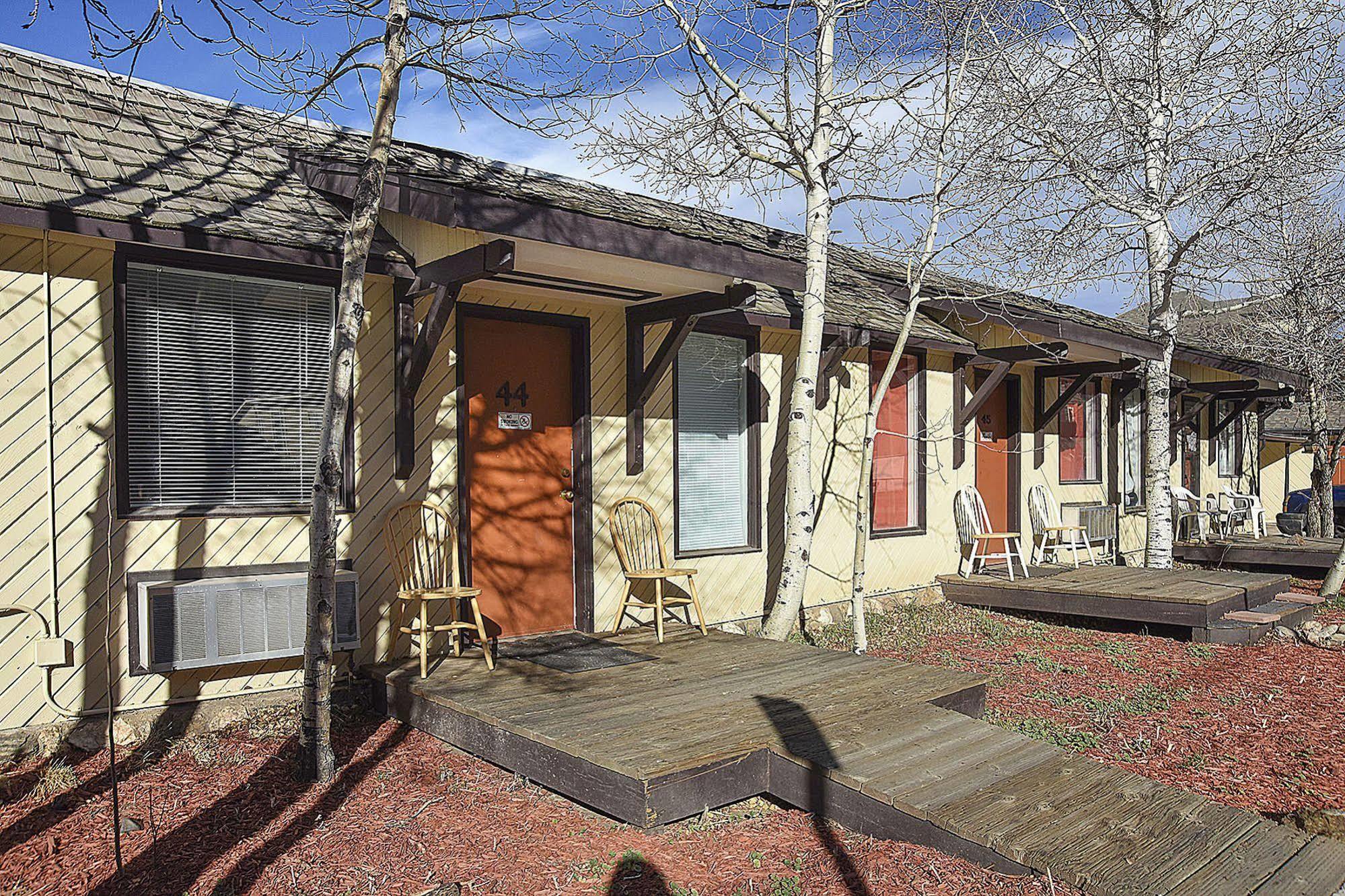 H&H Motor Lodge Idaho Springs Exteriér fotografie